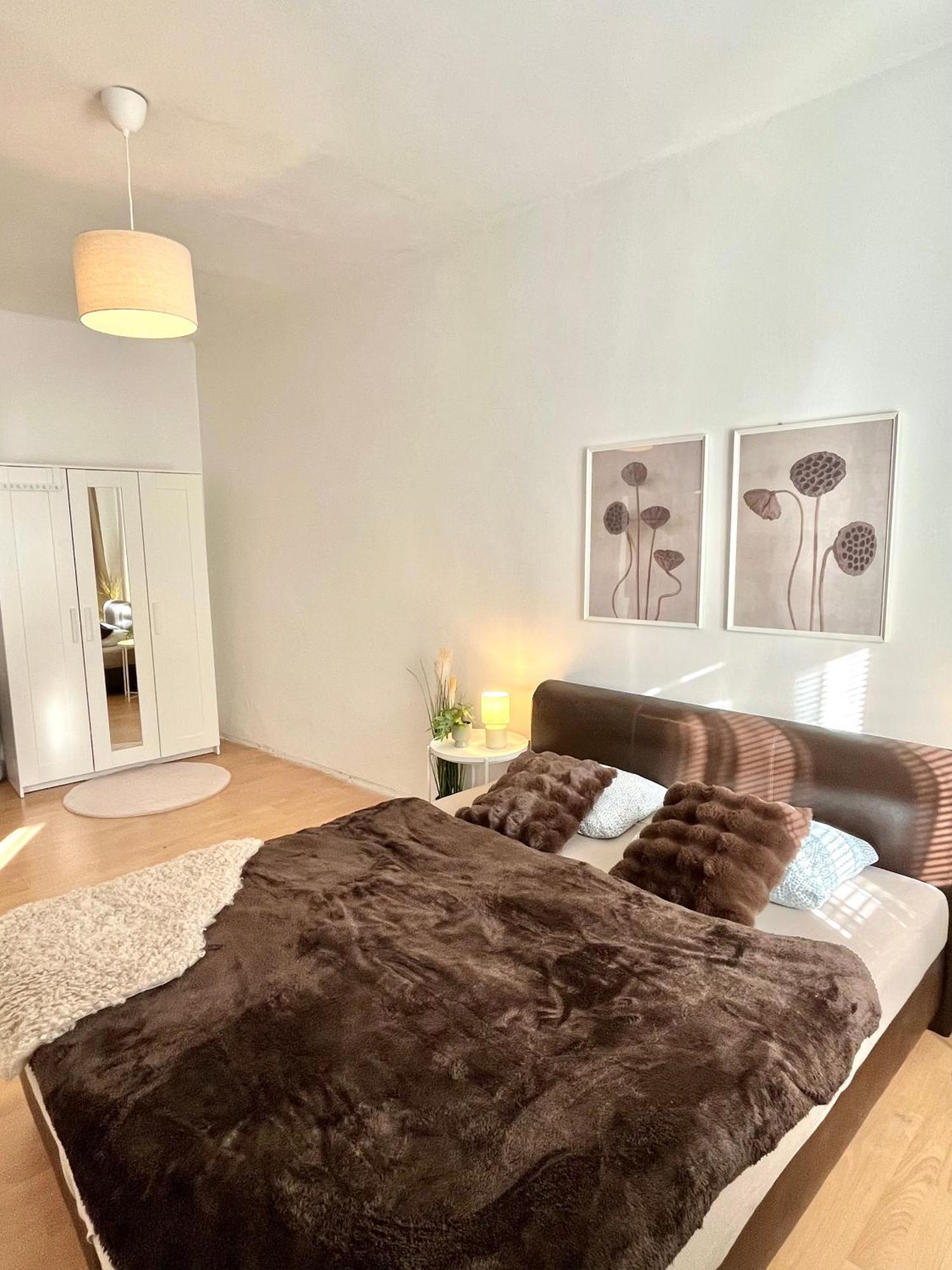 Apartment Caroline - Old Town, Ac Bratislava Extérieur photo