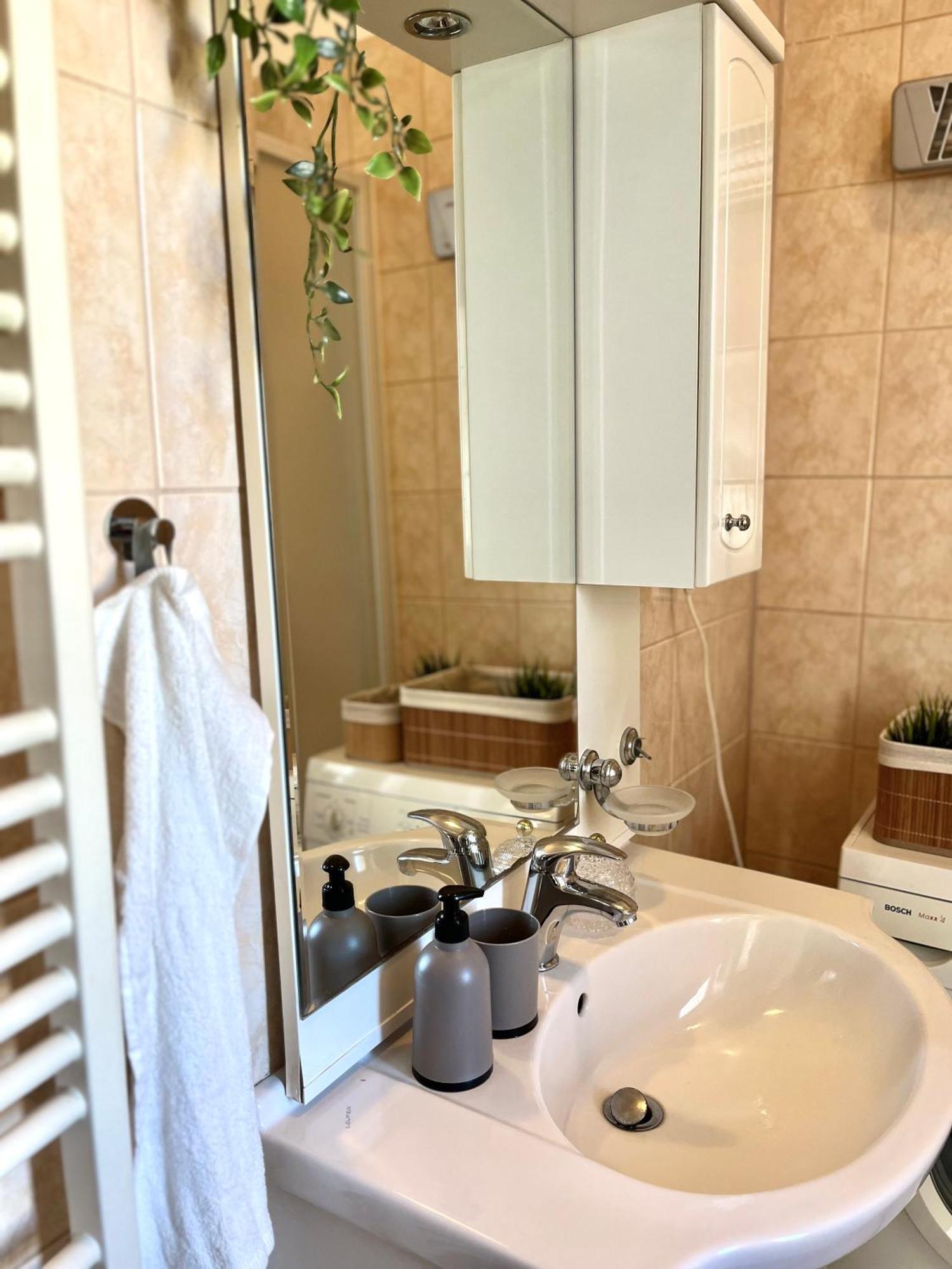 Apartment Caroline - Old Town, Ac Bratislava Extérieur photo
