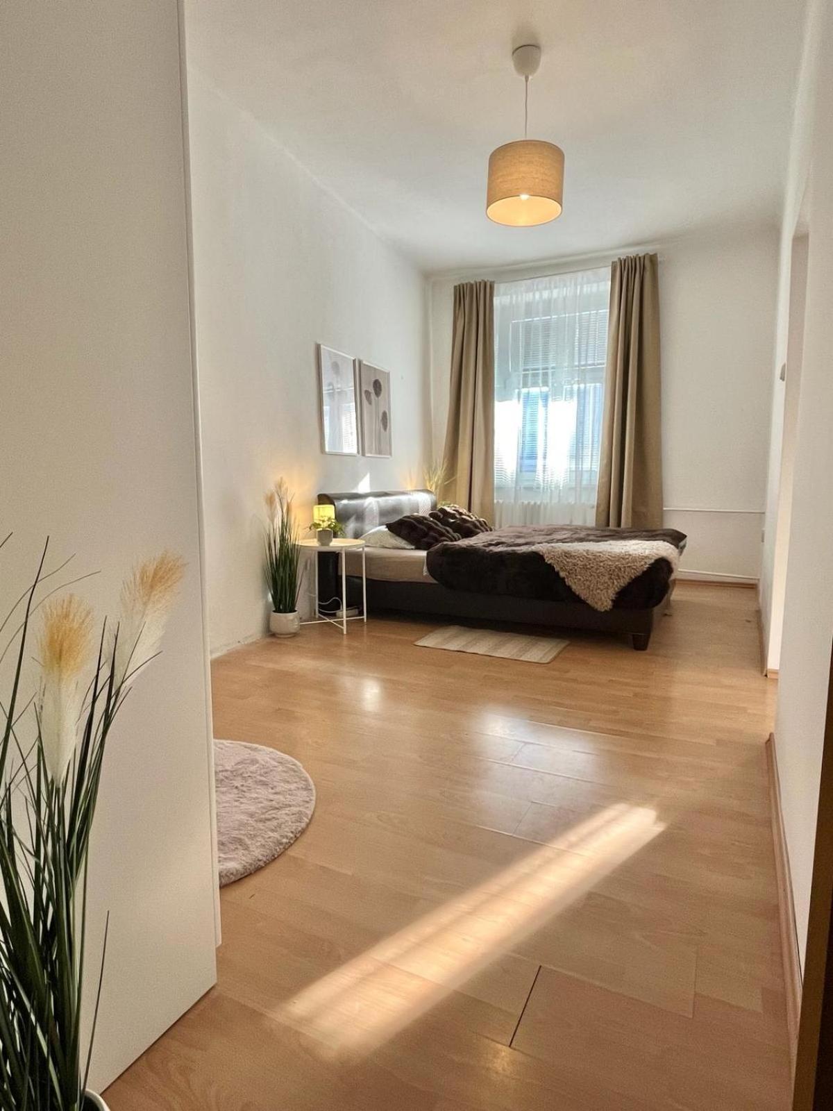 Apartment Caroline - Old Town, Ac Bratislava Extérieur photo